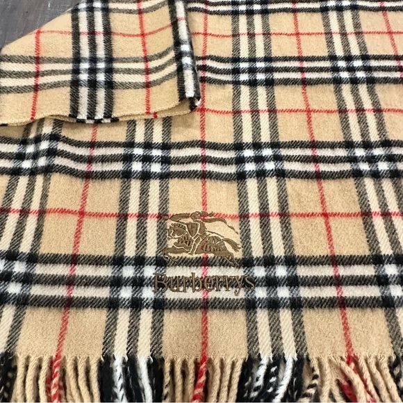 Burberry Accessories - Burberry Tan Plaid Lap Blanket